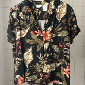 Button down cropped shirt!